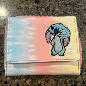 Disney Loungefly Stitch Medium wallet